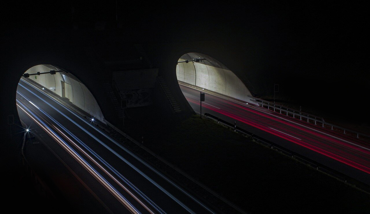 led lights in tunnel
