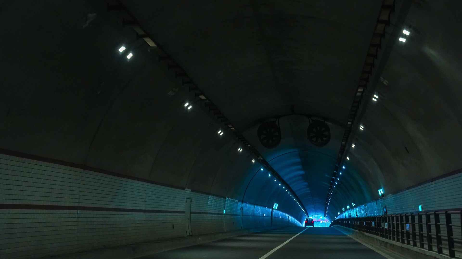 tunnel lighting