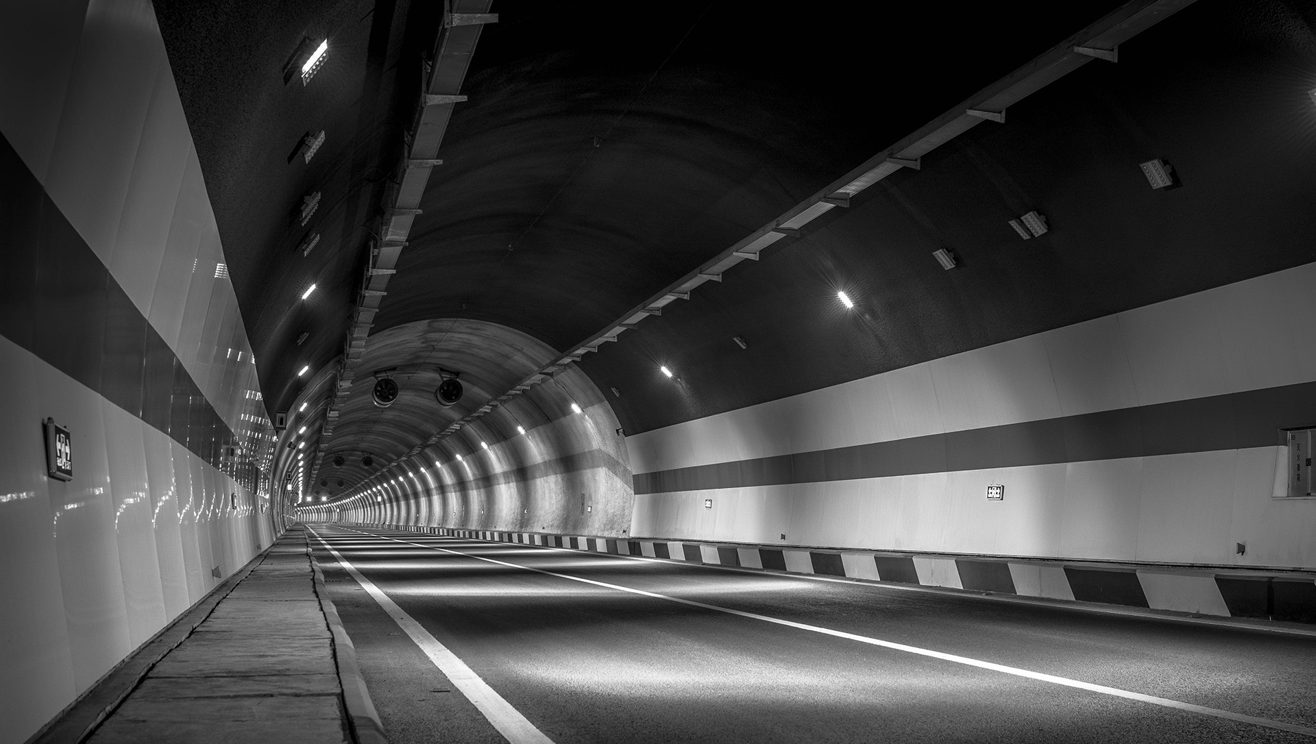 led in tunnel