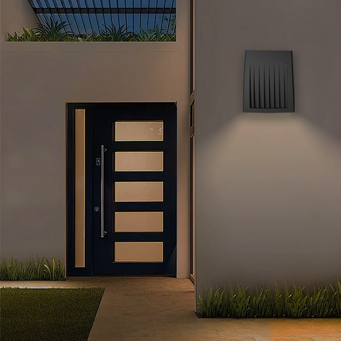 wall mount yard light