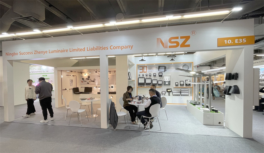 page-1-1 Light + Building Frankfurt 2024