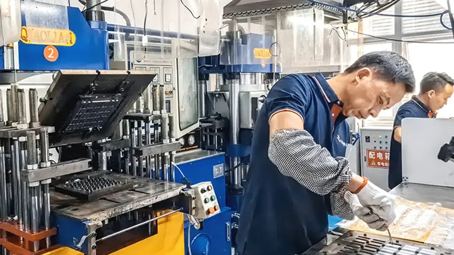page-896-504 Zhonggao Rubber Molding Capability
